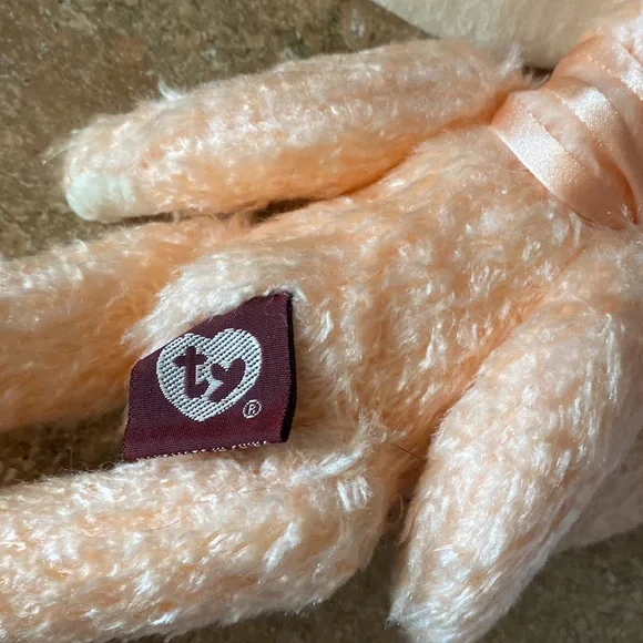 3 Vintage rare bunny Attic Treasures for Easter. Mint with tag protectors - Picture 7 of 10